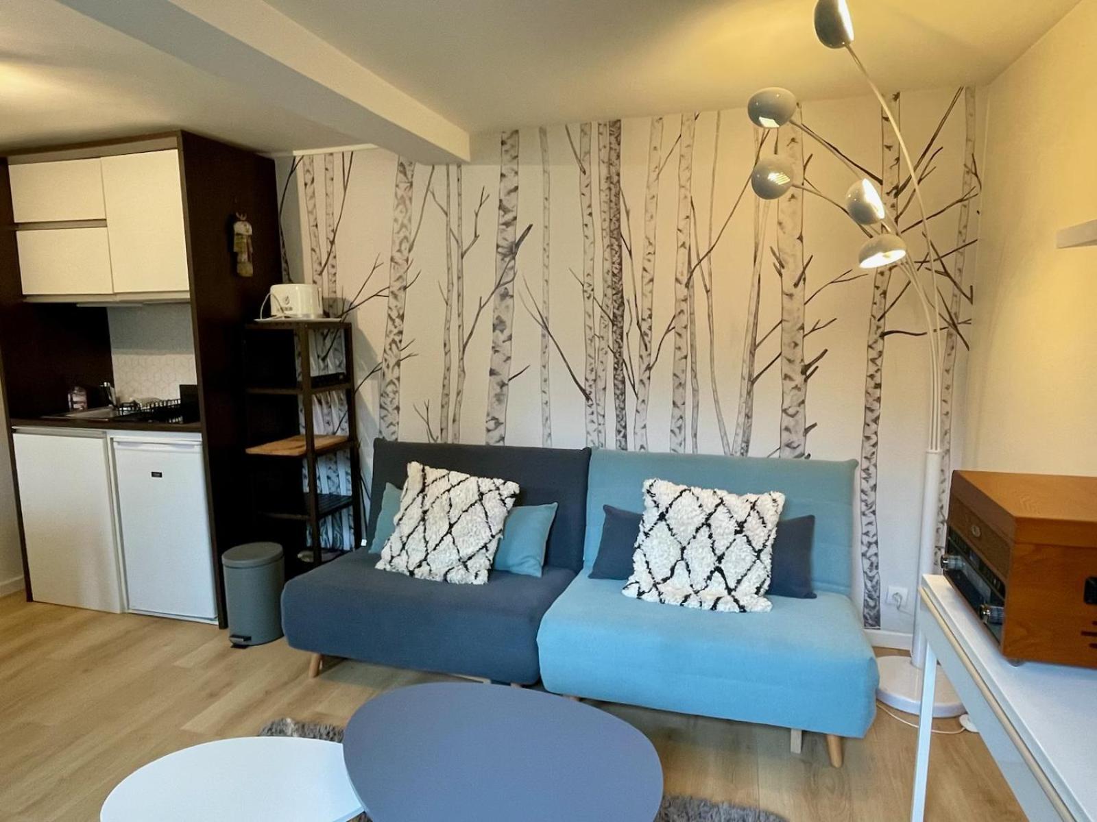 Maisonnette Dans Jardin Partage Colombes  Bagian luar foto